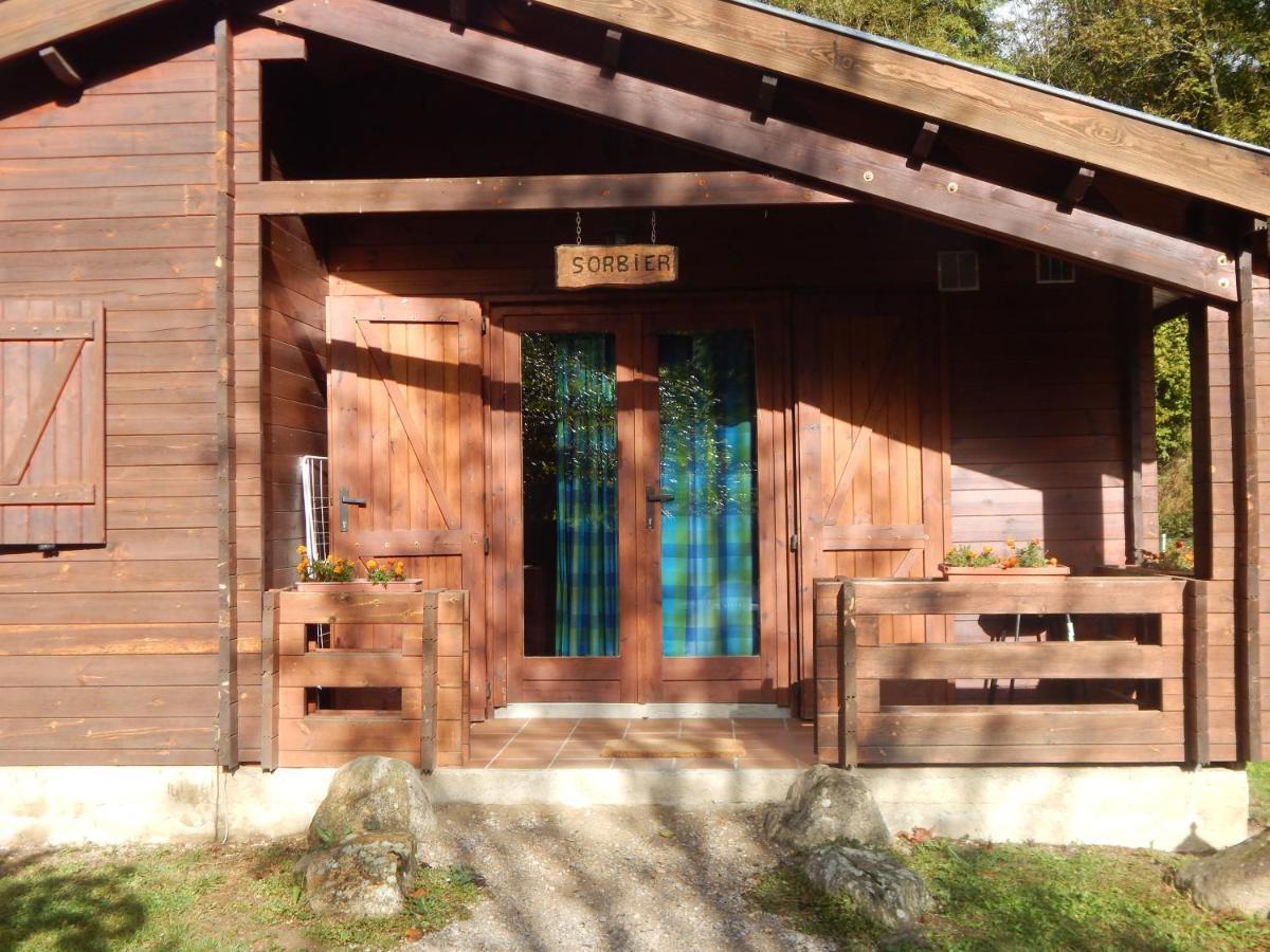 Les Chalets De Montorgueil Saurat Exterior photo